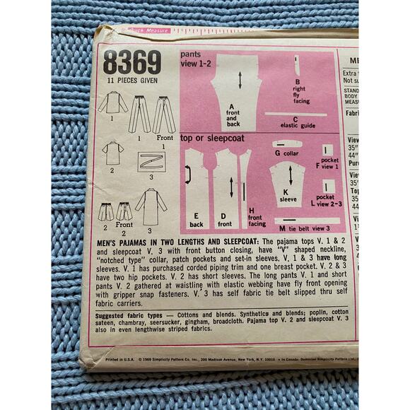 Simplicity 8369 Mens pajamas robe pattern - Picture 4 of 5